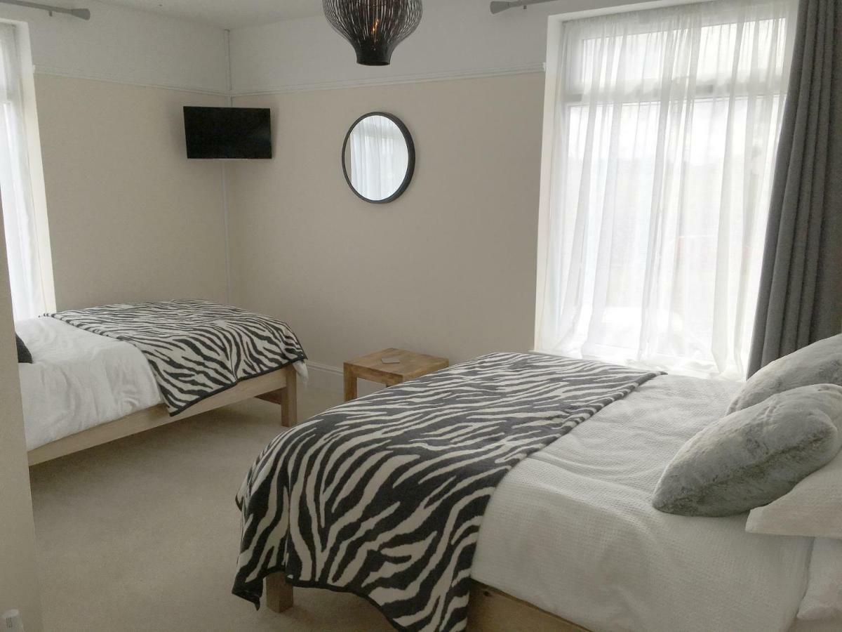 1 Ashford Road Guesthouse Redhill  Exteriör bild