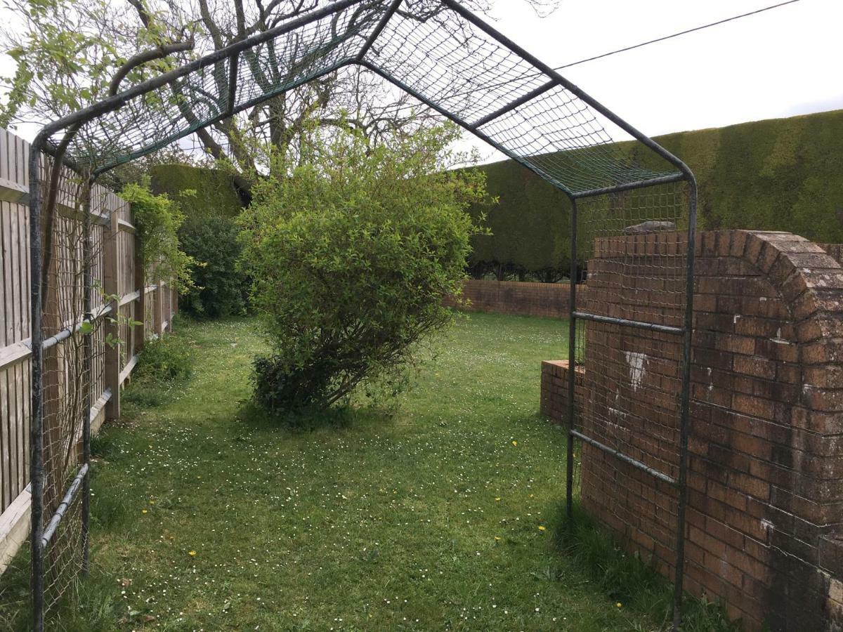 1 Ashford Road Guesthouse Redhill  Exteriör bild